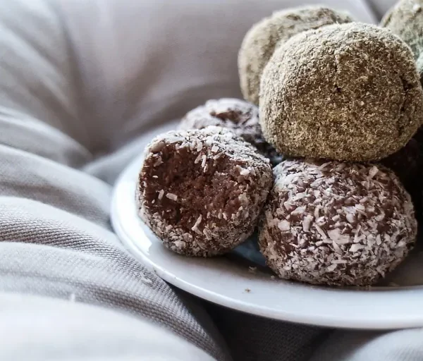 Vegan chocolade bliss balls met kokos